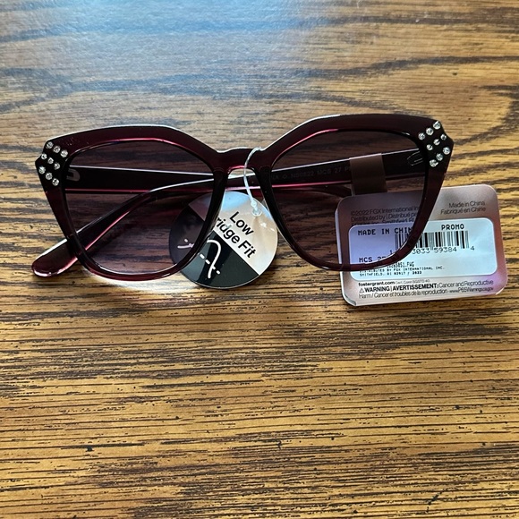 Foster grant low bridge cat eye sunglasses - Picture 7 of 8